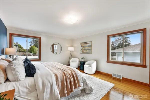 $1,200,000 | 10850 Marine View Drive Southwest, Seattle, WA 98146