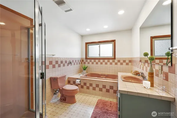 $1,200,000 | 10850 Marine View Drive Southwest, Seattle, WA 98146