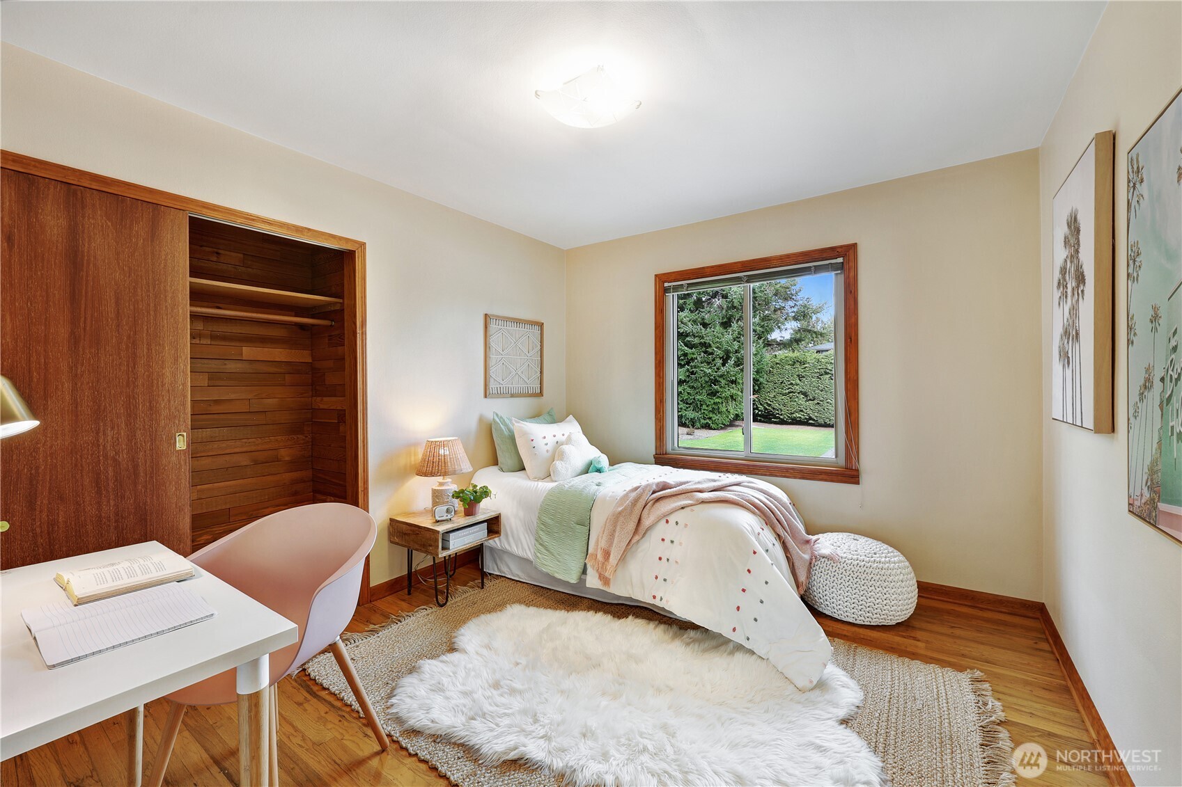 10850 Marine View Drive Southwest Seattle, WA 98146 - Photo 17 of 36