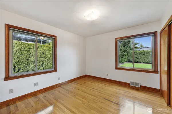 $1,200,000 | 10850 Marine View Drive Southwest, Seattle, WA 98146