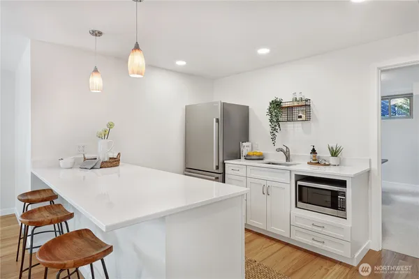 $1,200,000 | 10850 Marine View Drive Southwest, Seattle, WA 98146