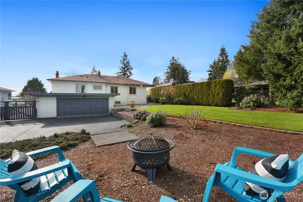 $1,200,000 | 10850 Marine View Drive Southwest, Seattle, WA 98146