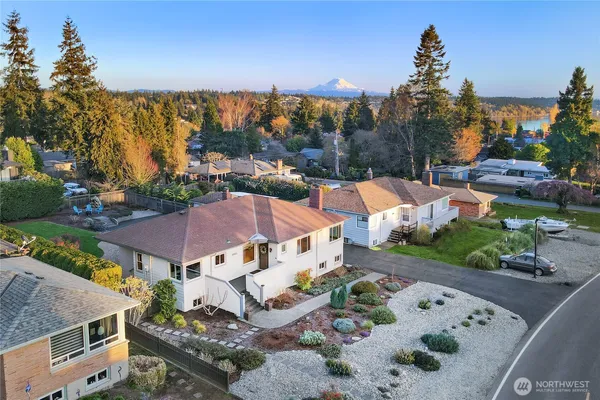 $1,200,000 | 10850 Marine View Drive Southwest, Seattle, WA 98146