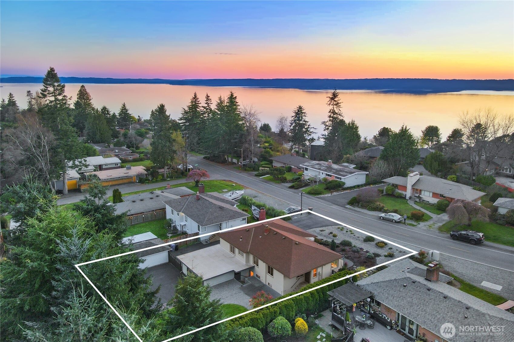 10850 Marine View Drive Southwest Seattle, WA 98146 - Photo 33 of 36