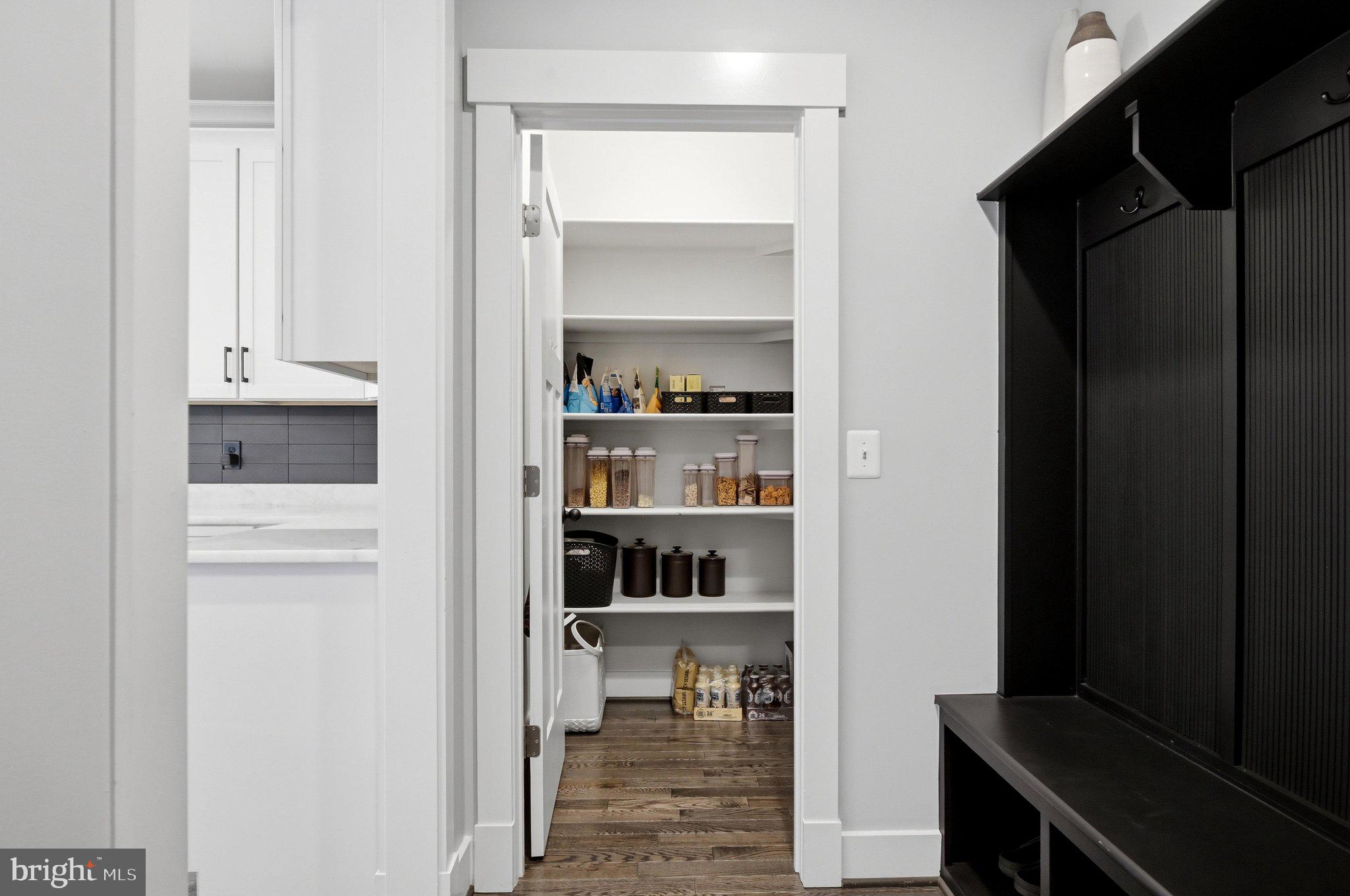 4854 Point Road Warrenton, VA 20187 - Photo 32 of 113 Pantry