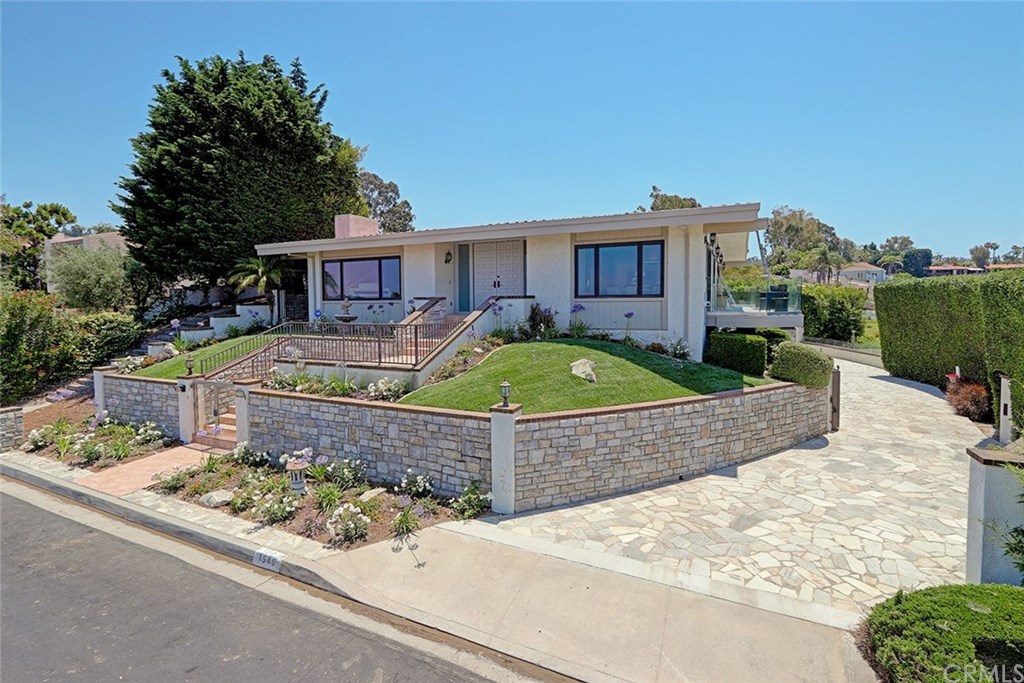 1540 Vía Leon Palos Verdes Estates, CA 90274 - Photo 1 of 59