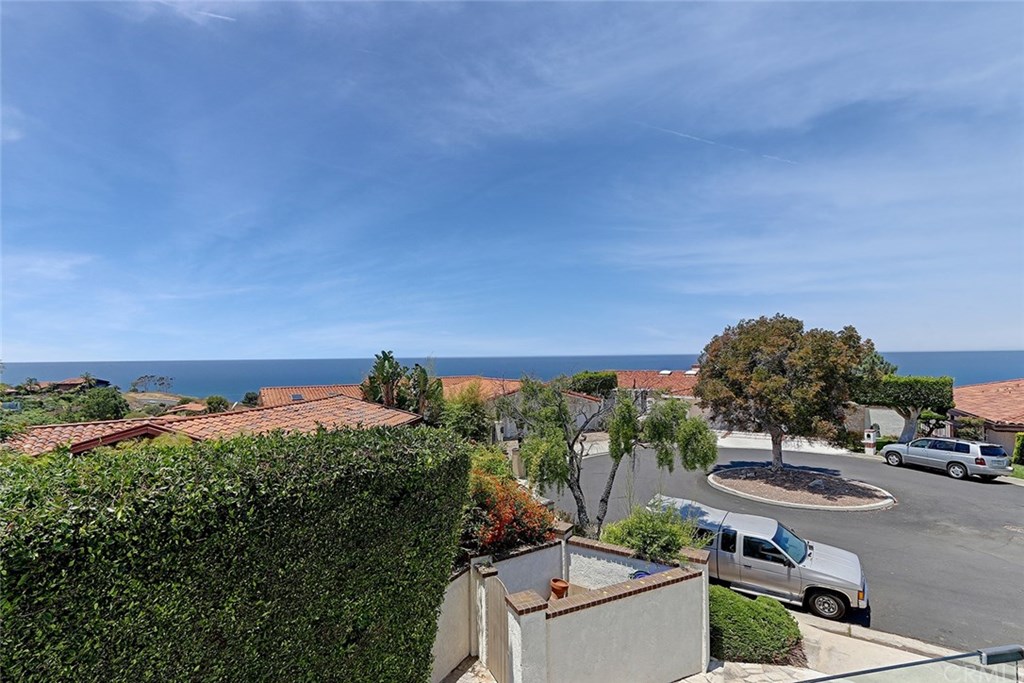 1540 Vía Leon Palos Verdes Estates, CA 90274 - Photo 3 of 59