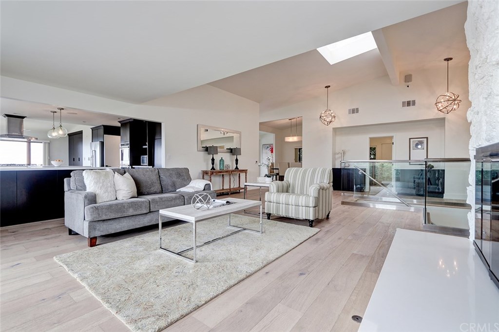 1540 Vía Leon Palos Verdes Estates, CA 90274 - Photo 5 of 59