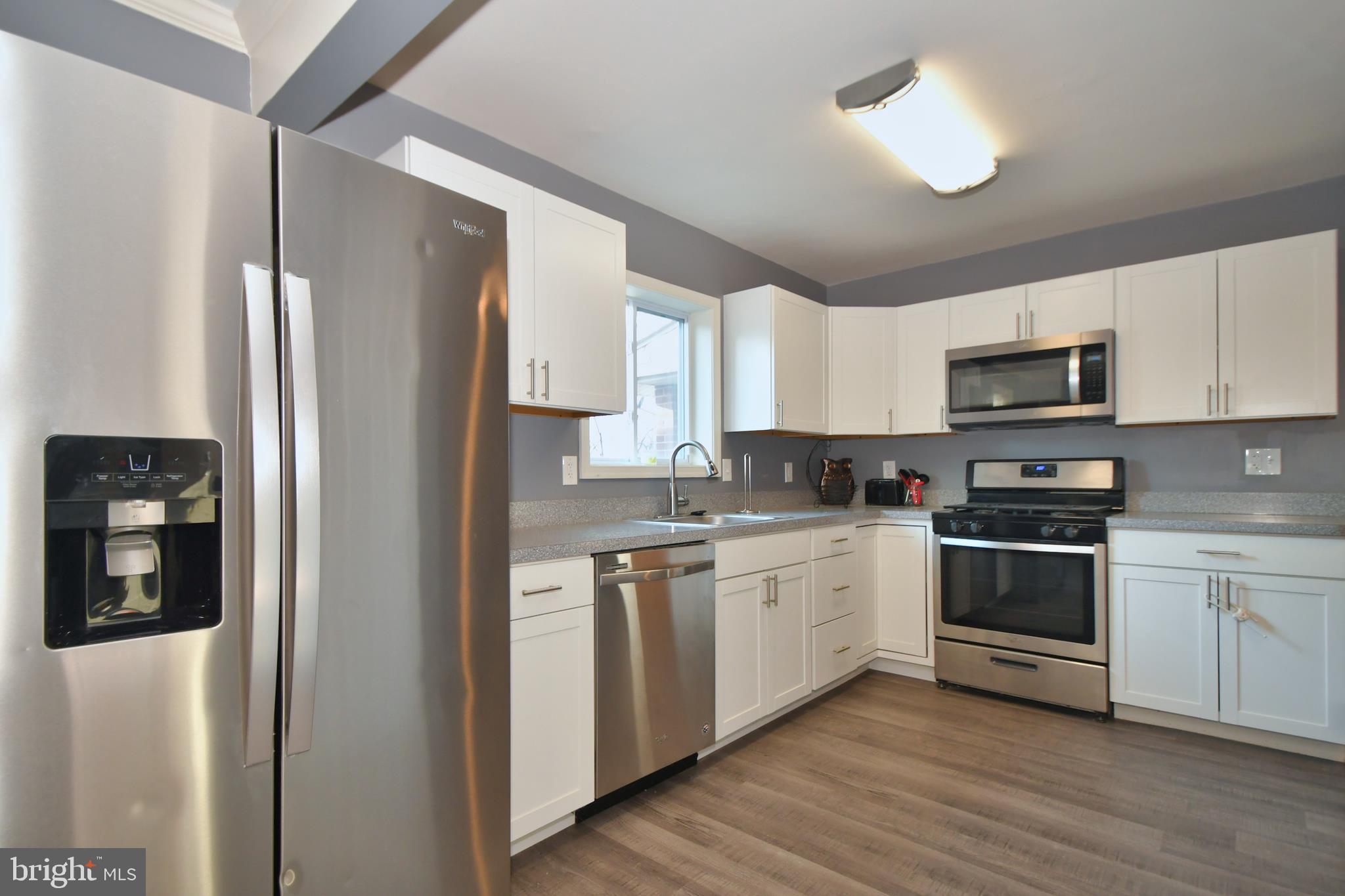 42 Ridgemoor Road Essex, MD 21221 - Photo 3 of 44 Kitchen