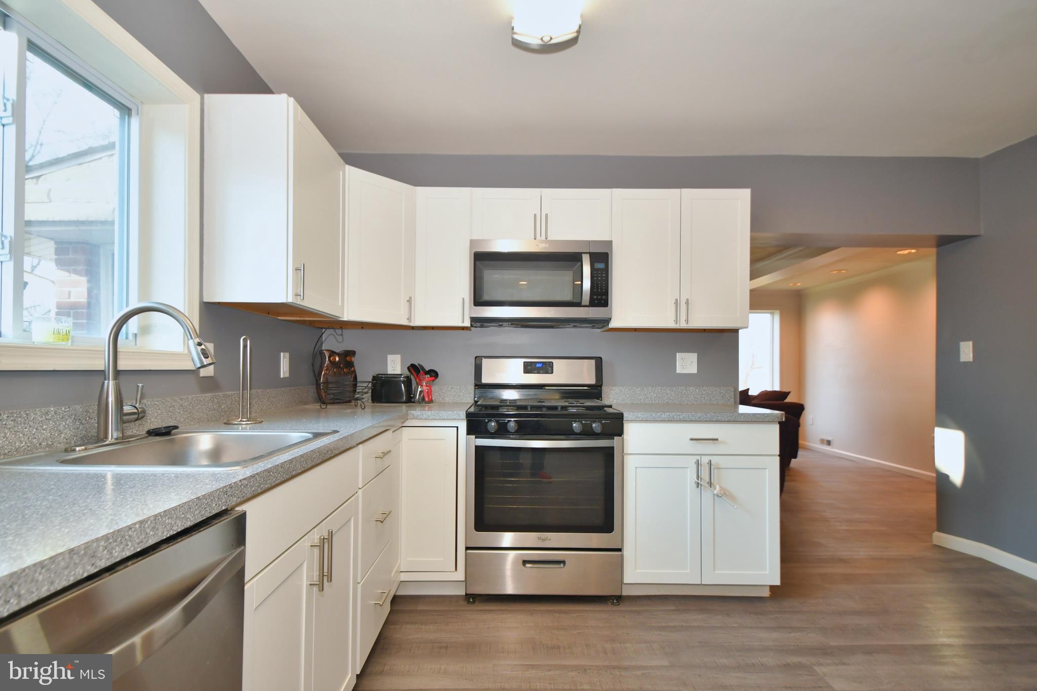 42 Ridgemoor Road Essex, MD 21221 - Photo 4 of 44 Kitchen