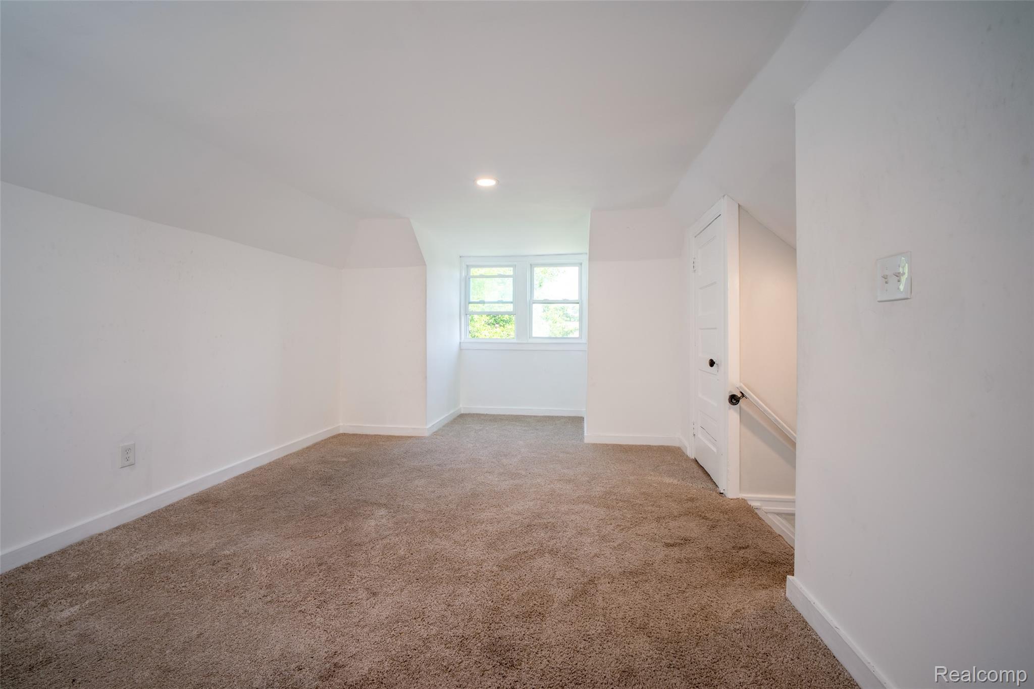 708 Webb Street Detroit, MI 48202 - Photo 22 of 32 22.jpg