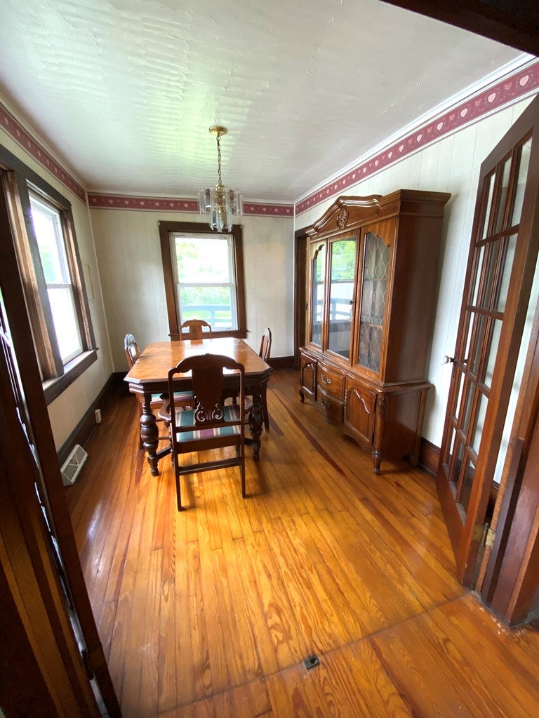 607 Old Fincastle Road Lebanon, VA 24266 - Photo 2 of 16 Gallery Image 2