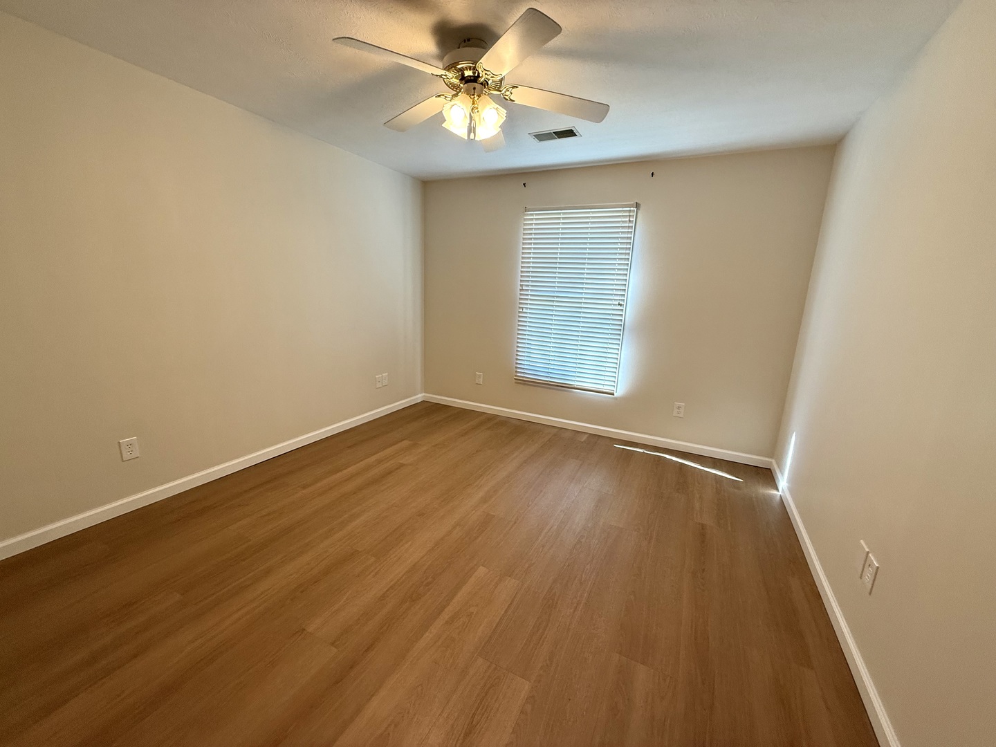 404 Bogie Drive Herrin, IL 62948 - Photo 15 of 20