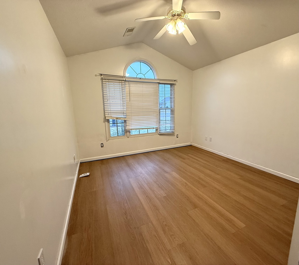 404 Bogie Drive Herrin, IL 62948 - Photo 18 of 21