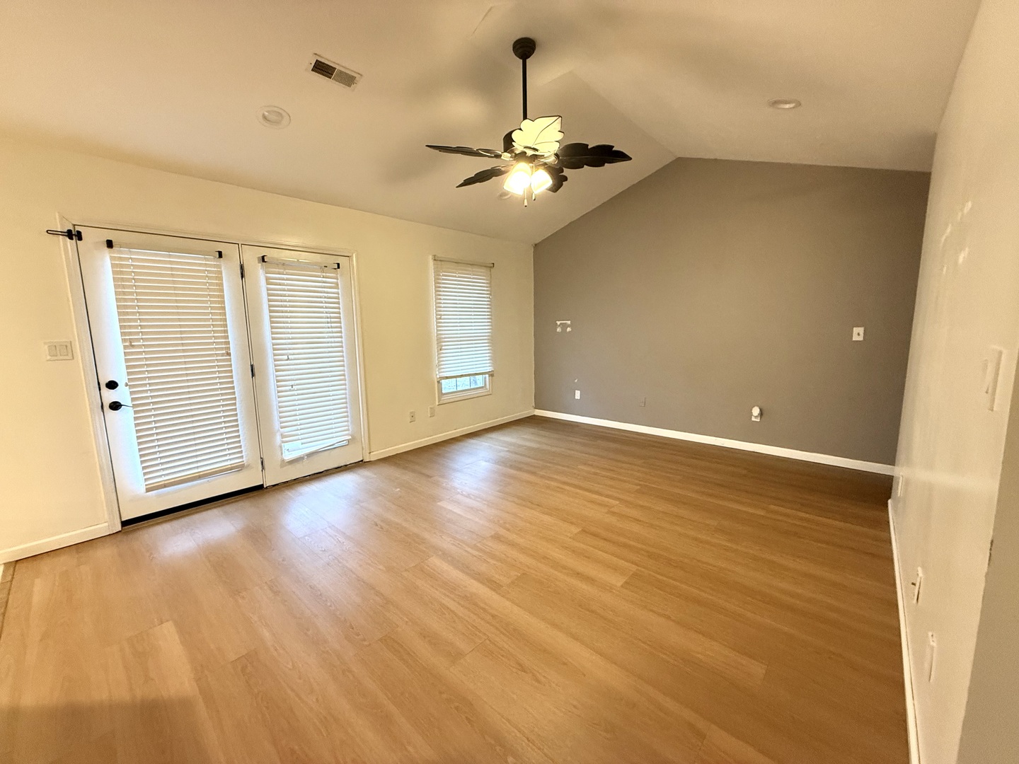 404 Bogie Drive Herrin, IL 62948 - Photo 4 of 21