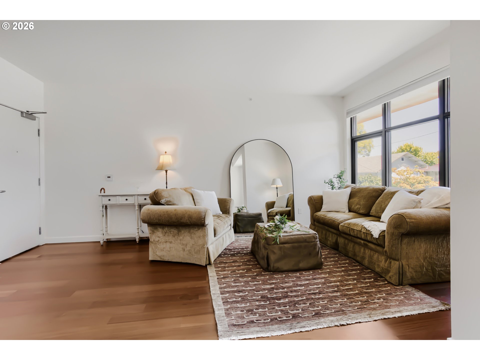 2351 Northwest Westover Road, Unit 202 Portland, OR 97210 - Photo 7 of 28 Living Room