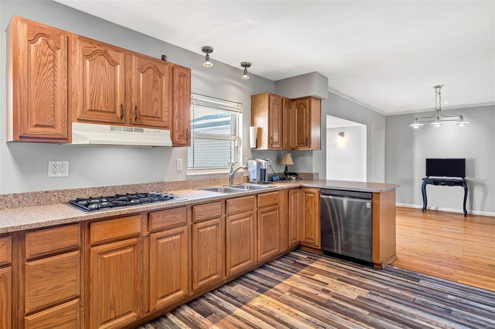 5524 Kerth Road St. Louis, MO 63128 - Photo 12 of 33 Gallery Image 12
