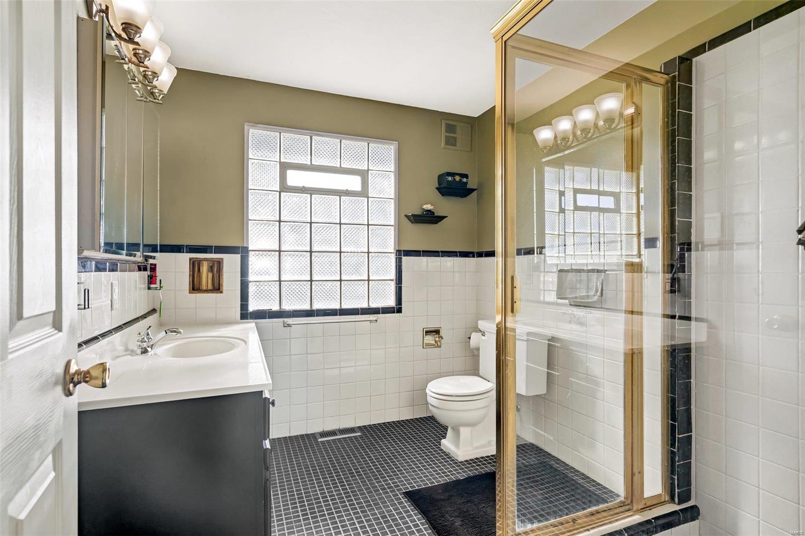 5524 Kerth Road St. Louis, MO 63128 - Photo 19 of 33 Gallery Image 19
