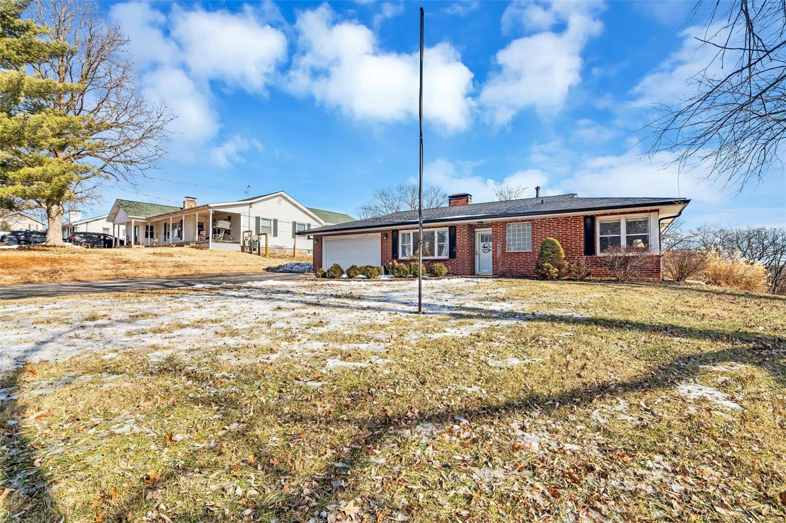 5524 Kerth Road St. Louis, MO 63128 - Photo 2 of 33 Gallery Image 2