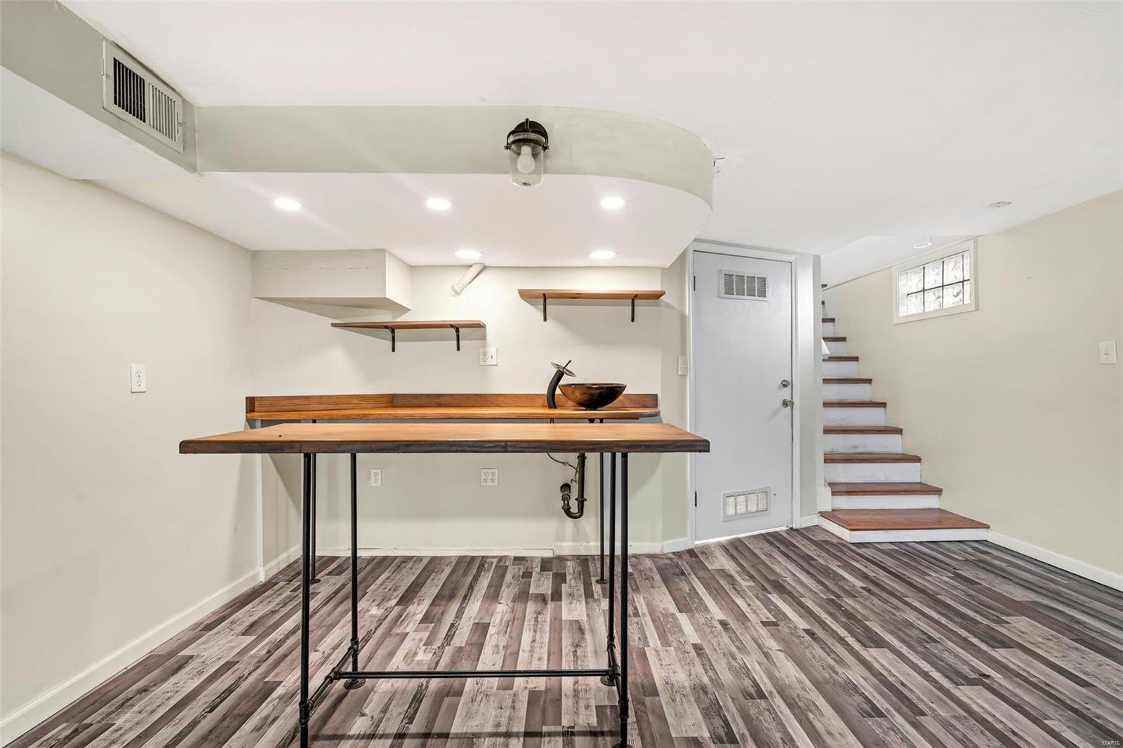 5524 Kerth Road St. Louis, MO 63128 - Photo 24 of 33 Gallery Image 24