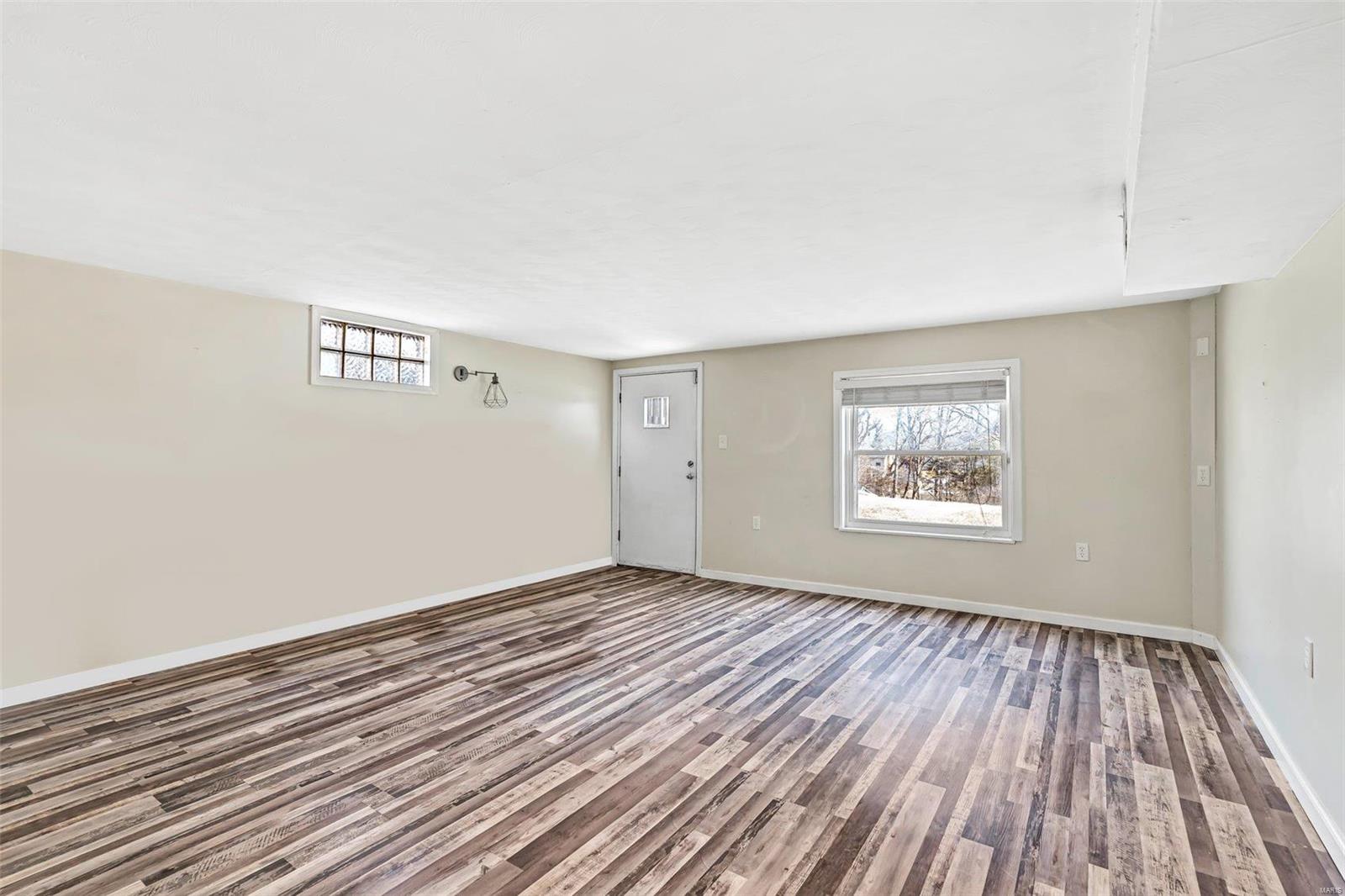 5524 Kerth Road St. Louis, MO 63128 - Photo 27 of 33 Gallery Image 27