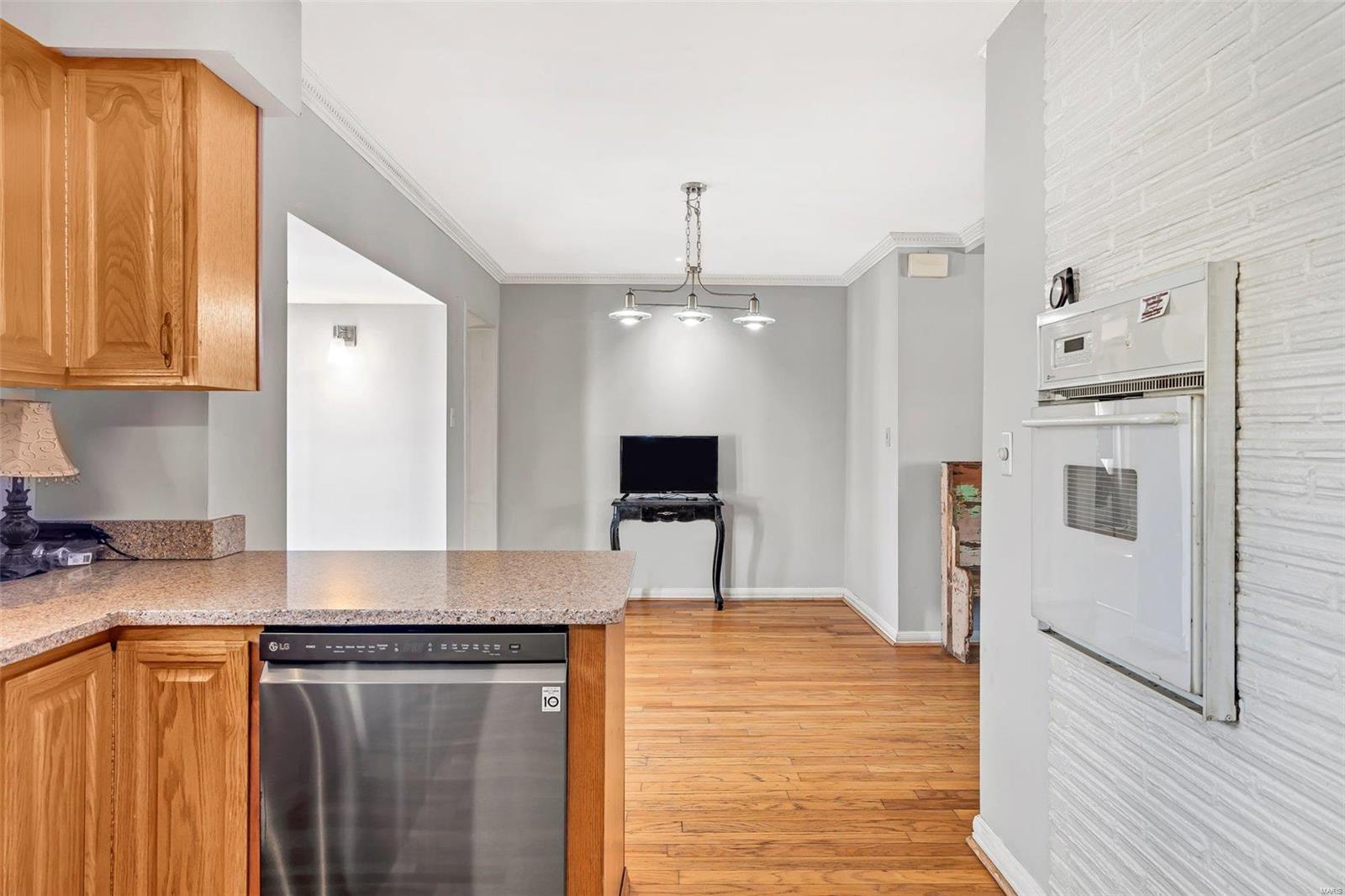 5524 Kerth Road St. Louis, MO 63128 - Photo 10 of 33 Gallery Image 10