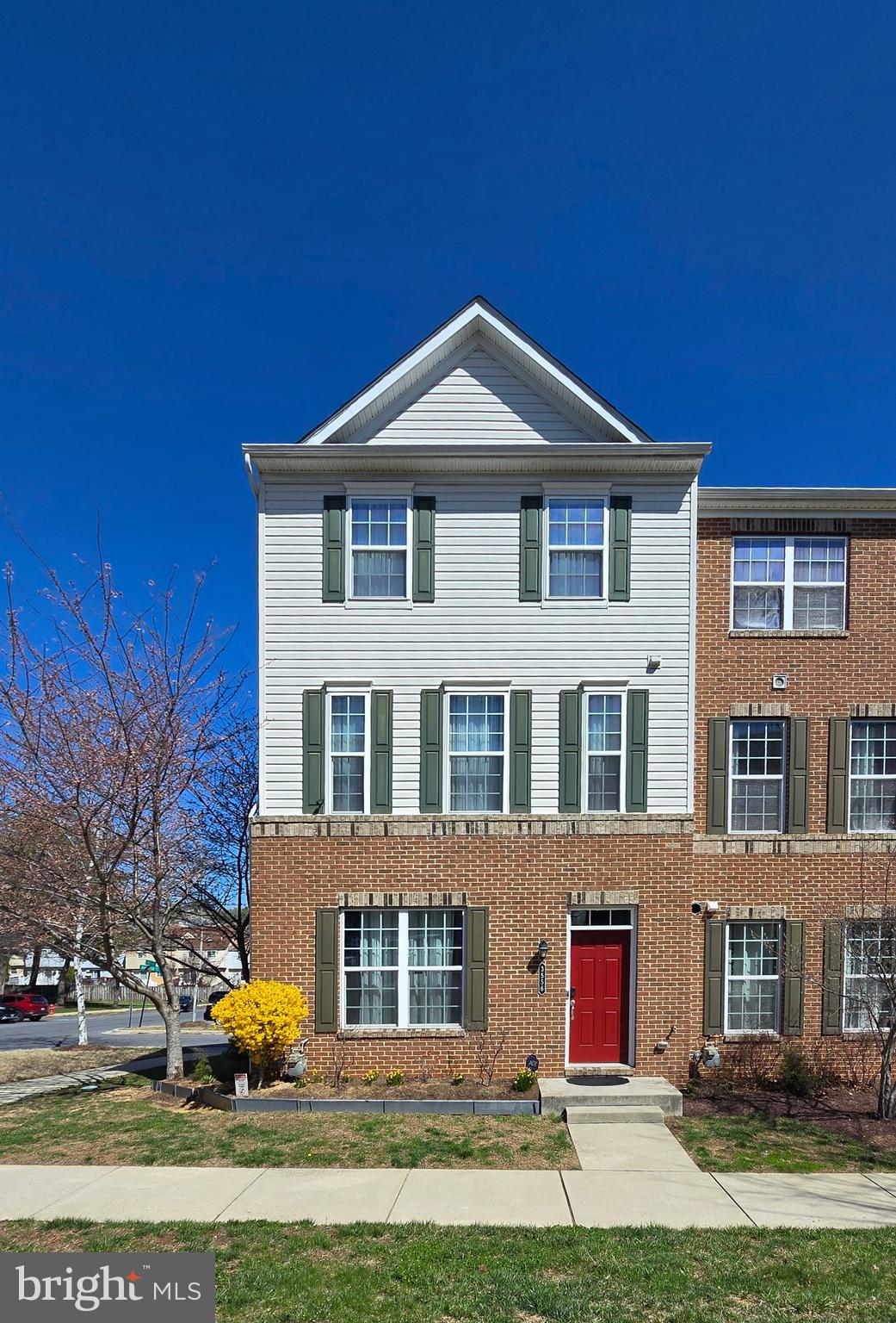 3556 Woodlake Dr Unit 17  