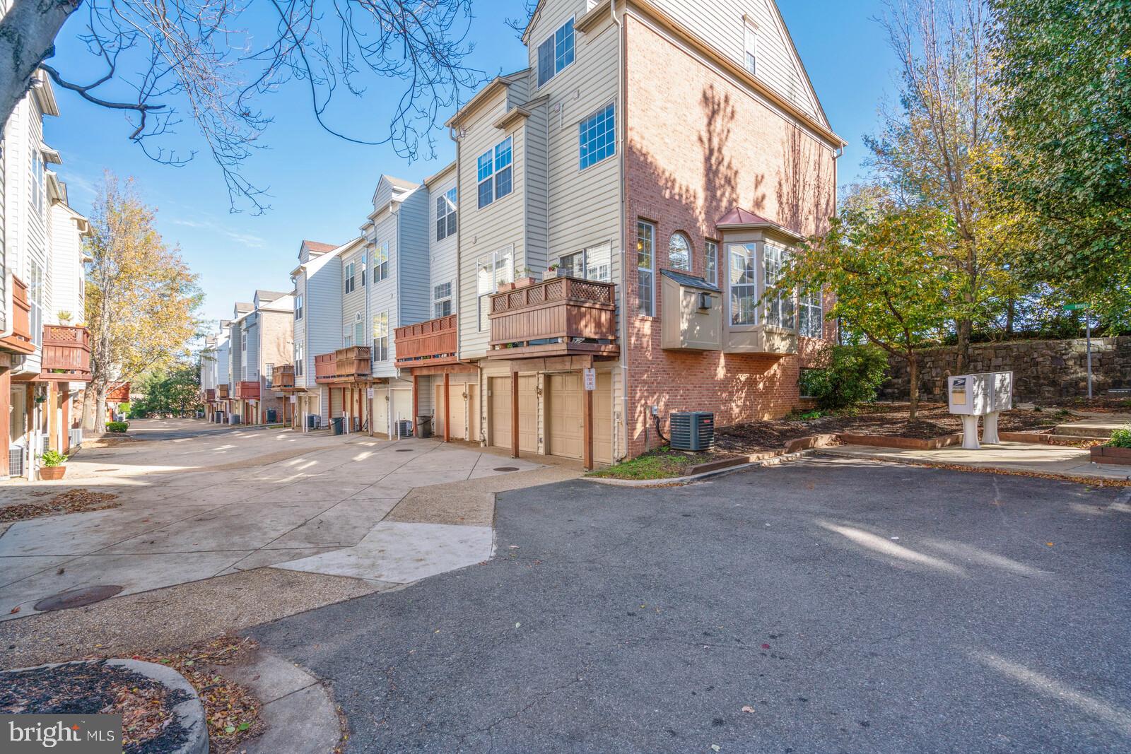 6027 Riddle Walk Alexandria, VA 22312 - Photo 33 of 33 Gallery Image 33