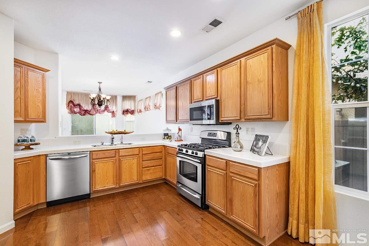 1832 Resistol Drive Reno, NV 89521 - Photo 7 of 25 Photo 7