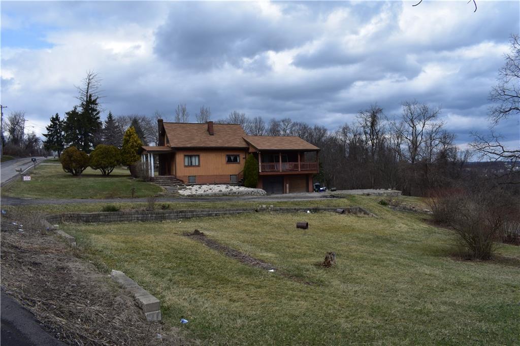24 Spring Run Road Extension Coraopolis, PA 15108 - Photo 2 of 10 Home on a over 1 Acre lot