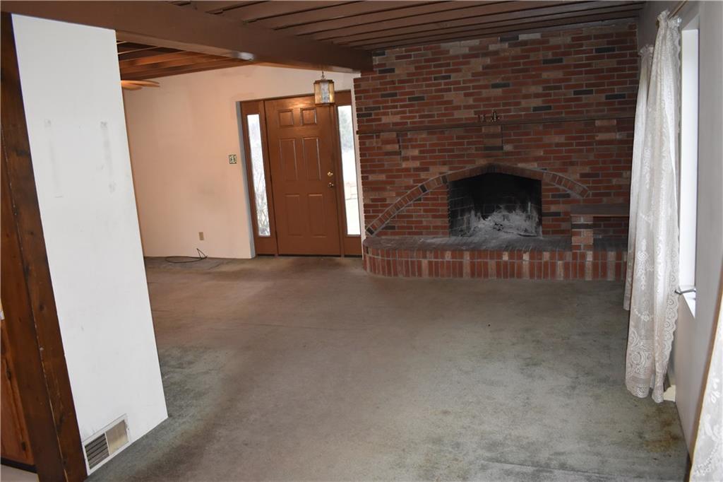 24 Spring Run Road Extension Coraopolis, PA 15108 - Photo 5 of 10 Gallery Image 5
