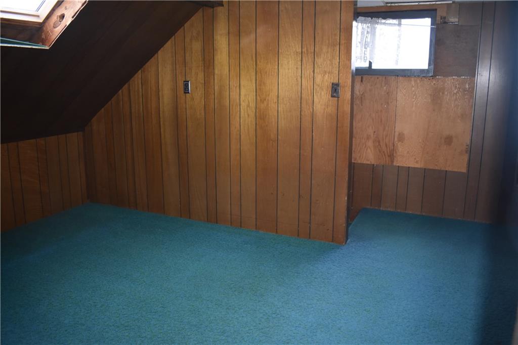 24 Spring Run Road Extension Coraopolis, PA 15108 - Photo 9 of 10 UPstairs Room