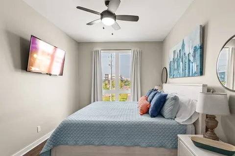 $395,000 | 5403 Centennial Boulevard, Unit 203, Nashville, TN 37209