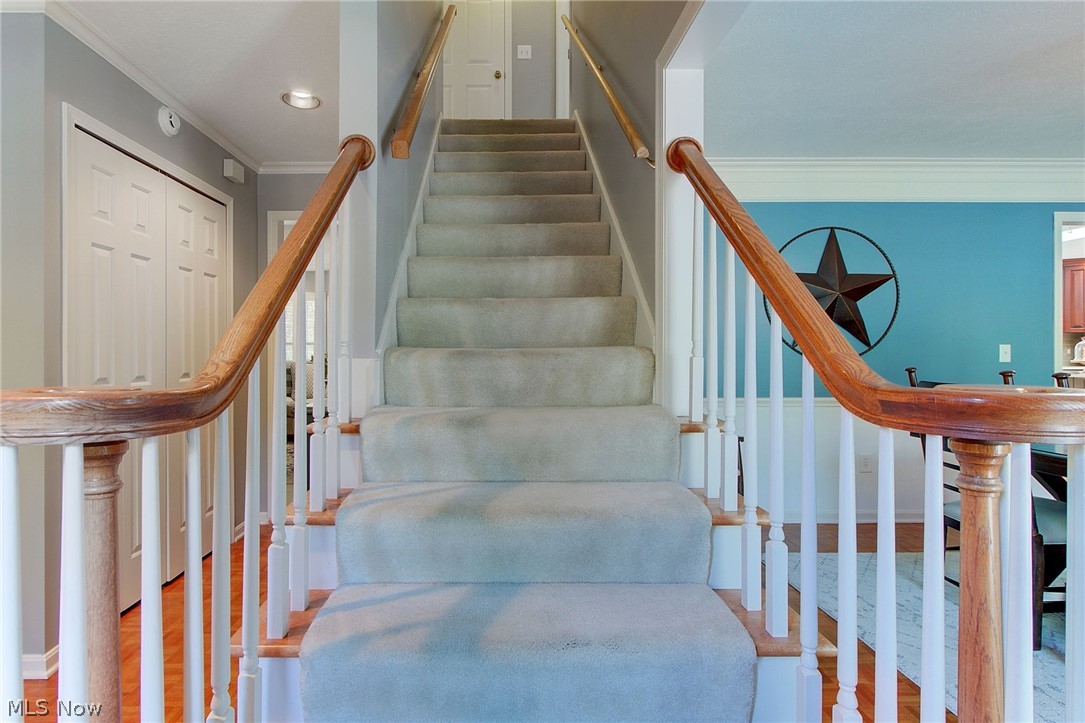 3959 Bramshaw Road Northwest Canton, OH 44718 - Photo 20 of 33 Steps to the second floor