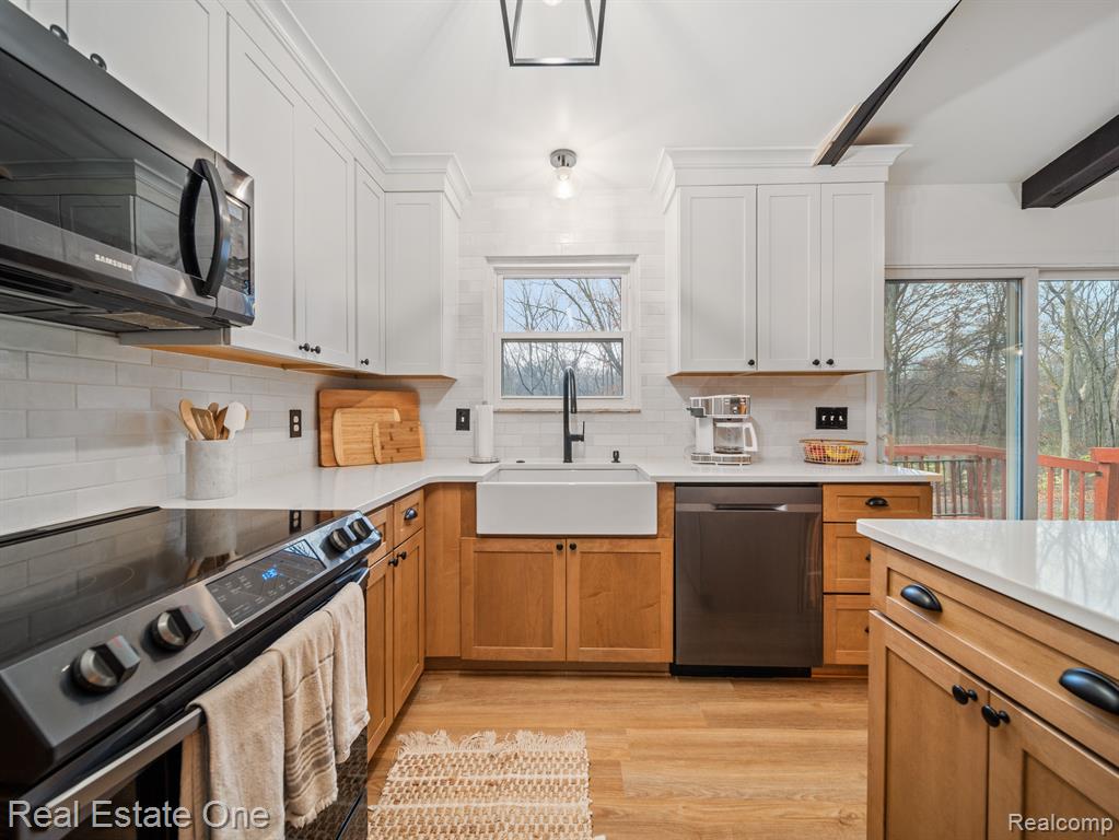 9495 Spicer Road Brighton, MI 48116 - Photo 6 of 29
