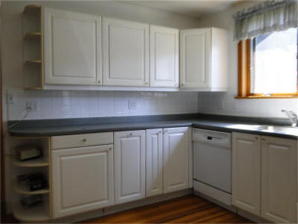 55 Saltonstall Road Medford, MA 02155 - Photo 3 of 26 Gallery Image 3