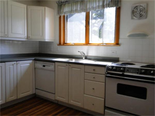 55 Saltonstall Road Medford, MA 02155 - Photo 4 of 26 Gallery Image 4