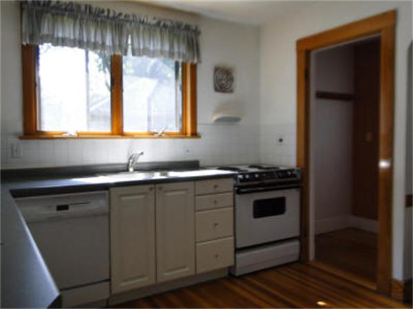 55 Saltonstall Road Medford, MA 02155 - Photo 5 of 26 Gallery Image 5