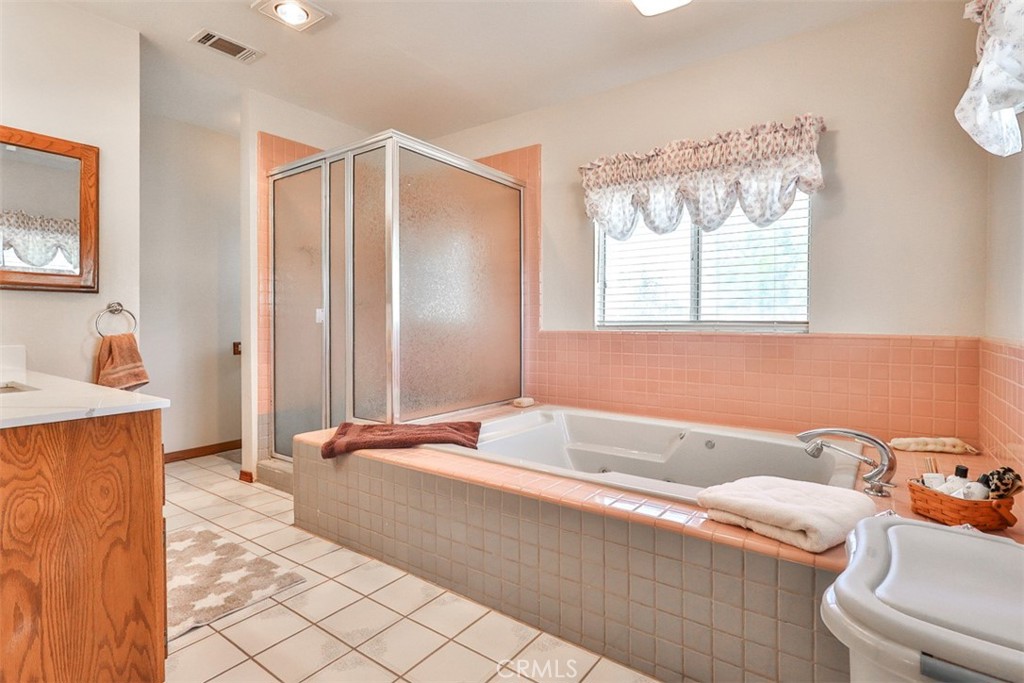 18266 Roberts Road Riverside, CA 92508 - Photo 12 of 27