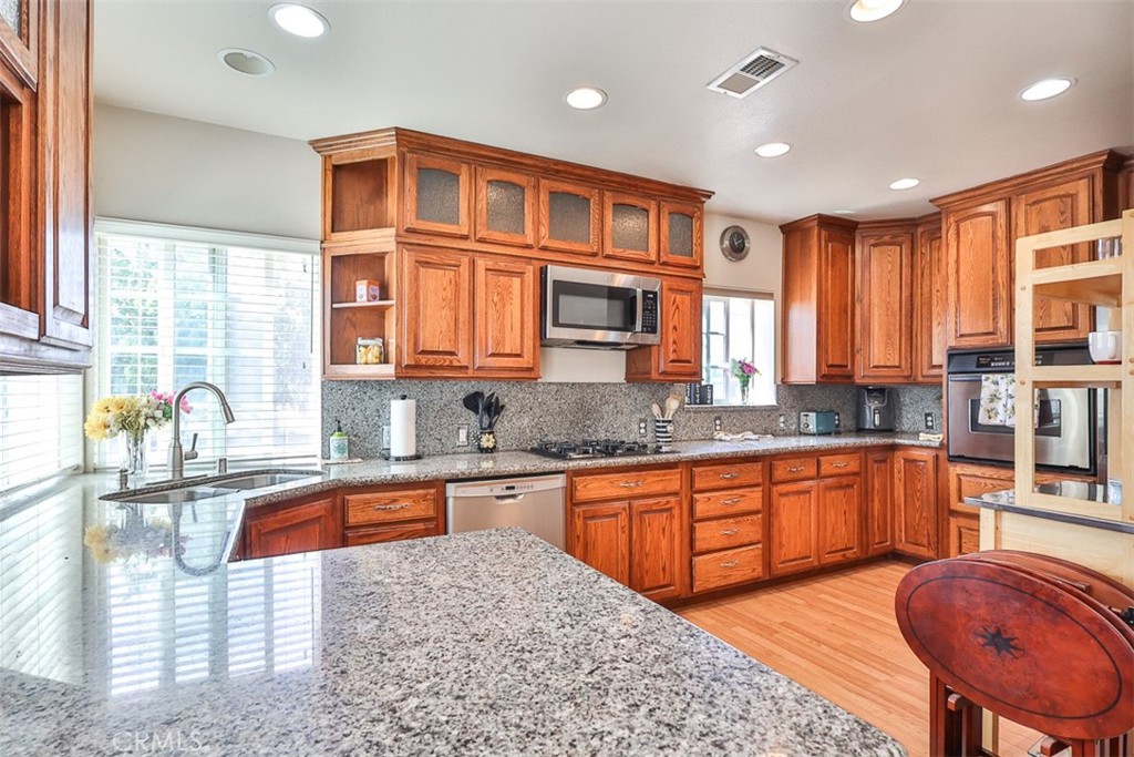 18266 Roberts Road Riverside, CA 92508 - Photo 20 of 27
