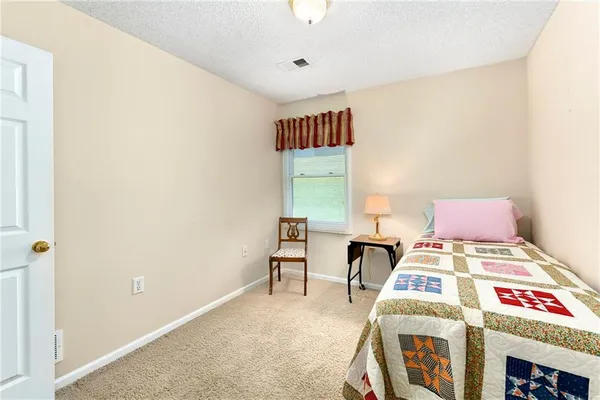 $268,000 | 735 North Somerset Terrace, Olathe, KS 66062