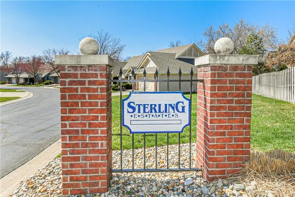 $268,000 | 735 North Somerset Terrace, Olathe, KS 66062