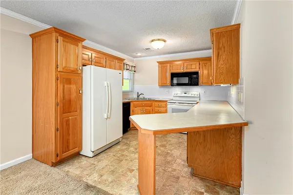 $268,000 | 735 North Somerset Terrace, Olathe, KS 66062