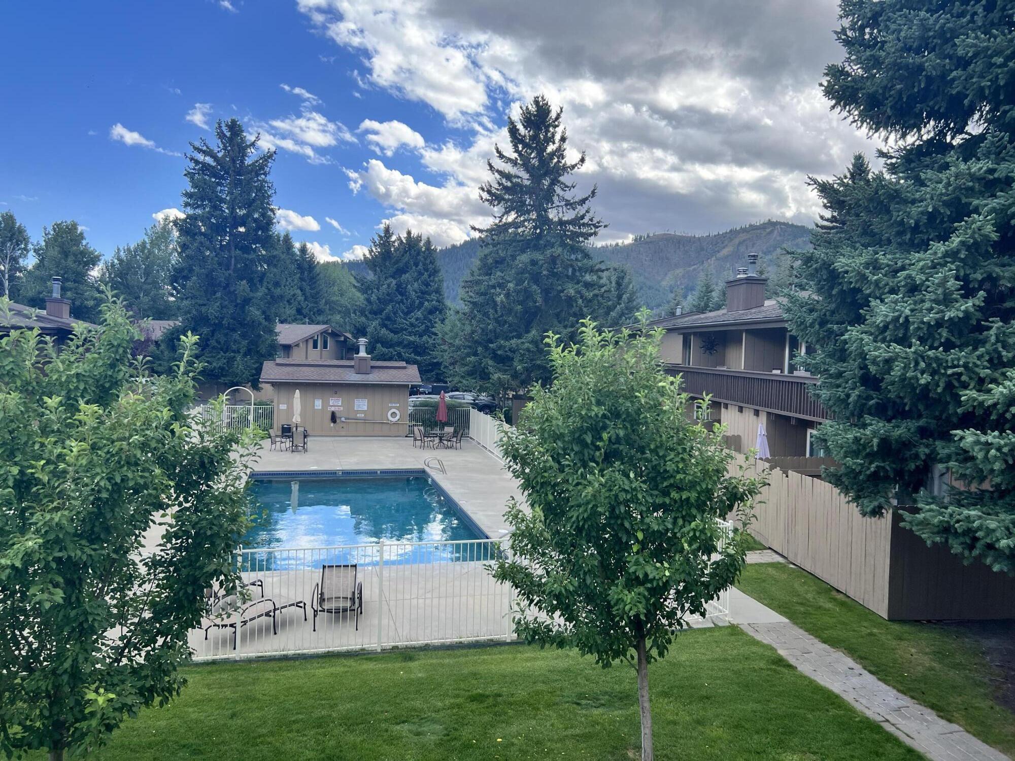 204 Sun Valley Road, Unit 27 Sun Valley, ID 83353 - Photo 9 of 42 IMG_7246