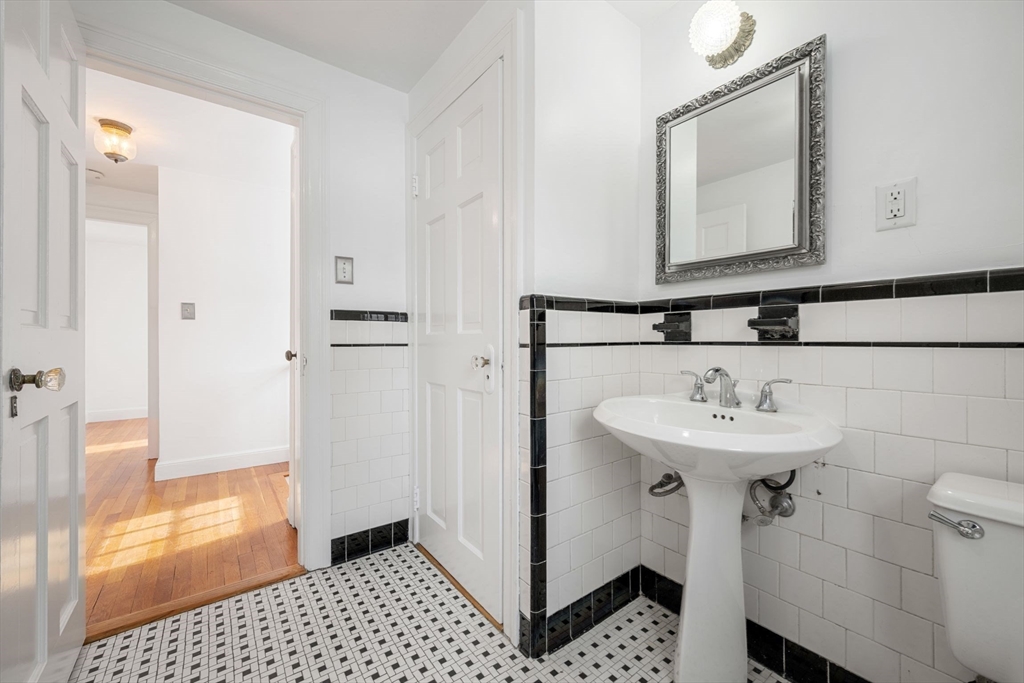 159 Payson Road Chestnut Hill, MA 02467 - Photo 39 of 39