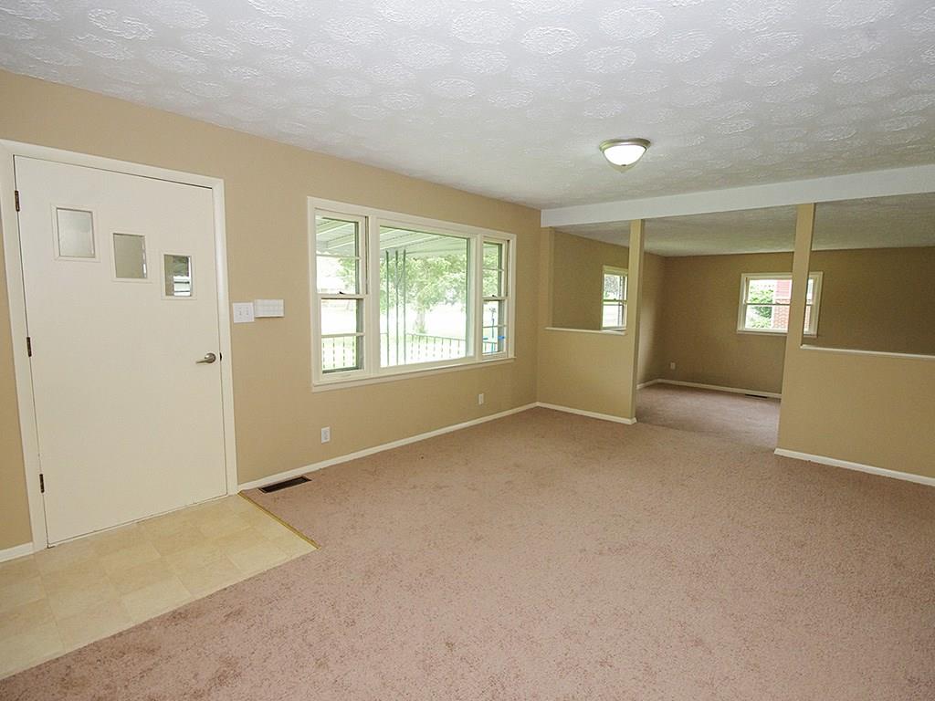 467 Kindig Road Indianapolis, IN 46217 - Photo 4 of 24 Gallery Image 4