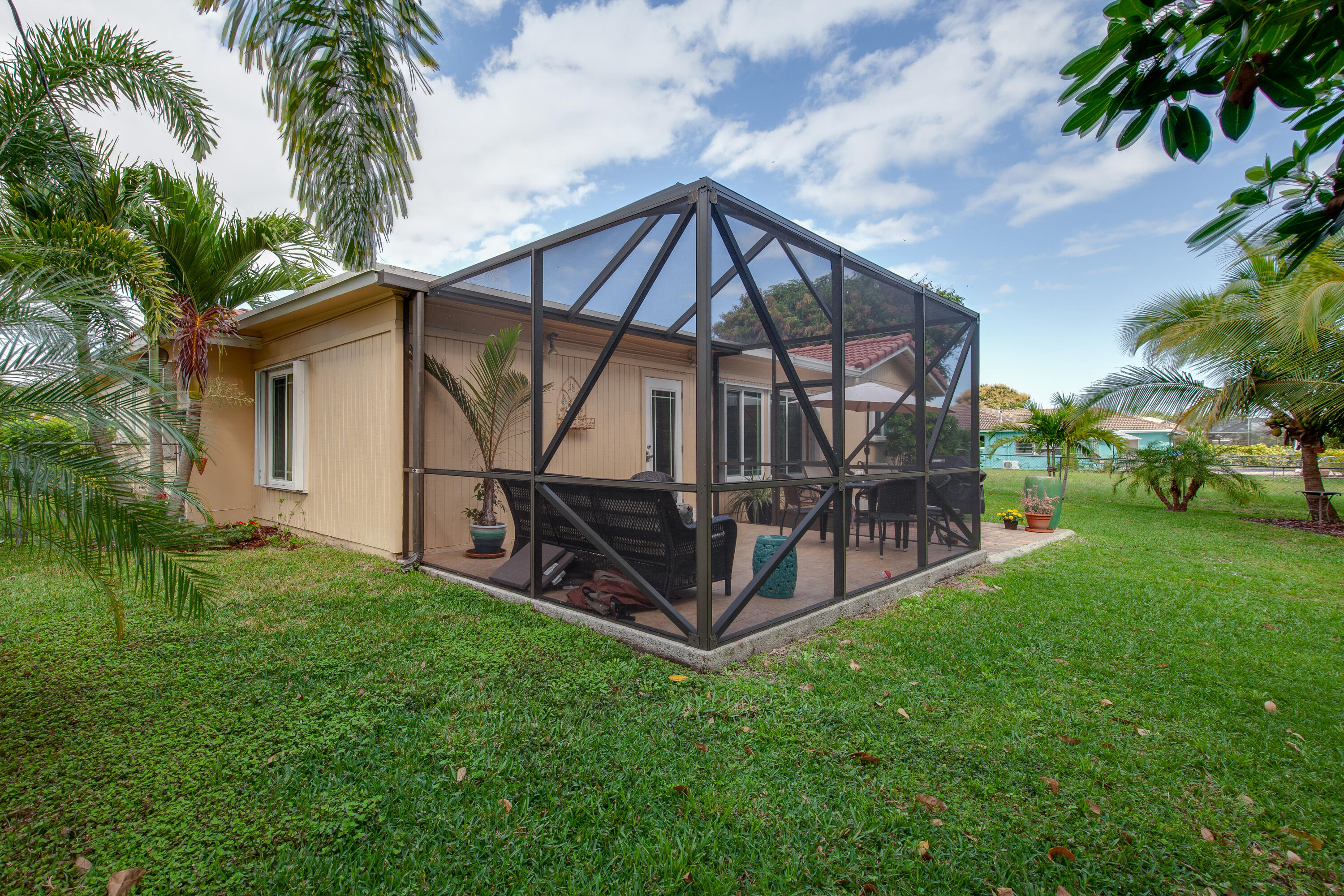 1214 Southwest 9th Avenue Boca Raton, FL 33486 - Photo 26 of 31 Backyard 3