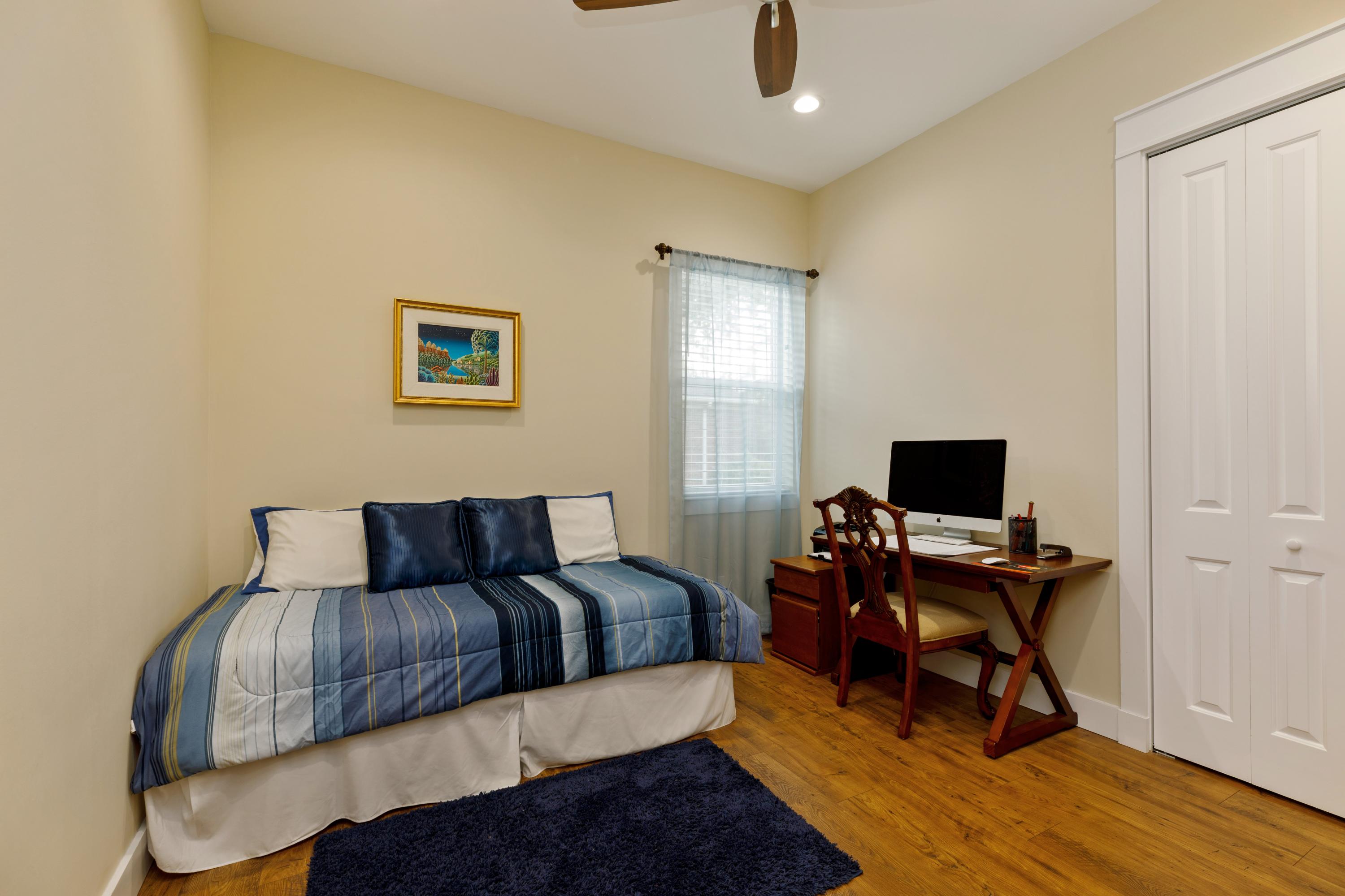 178 Whispering Way Freeport, FL 32439 - Photo 19 of 35 18_178WhisperingWay_2037_HiRes