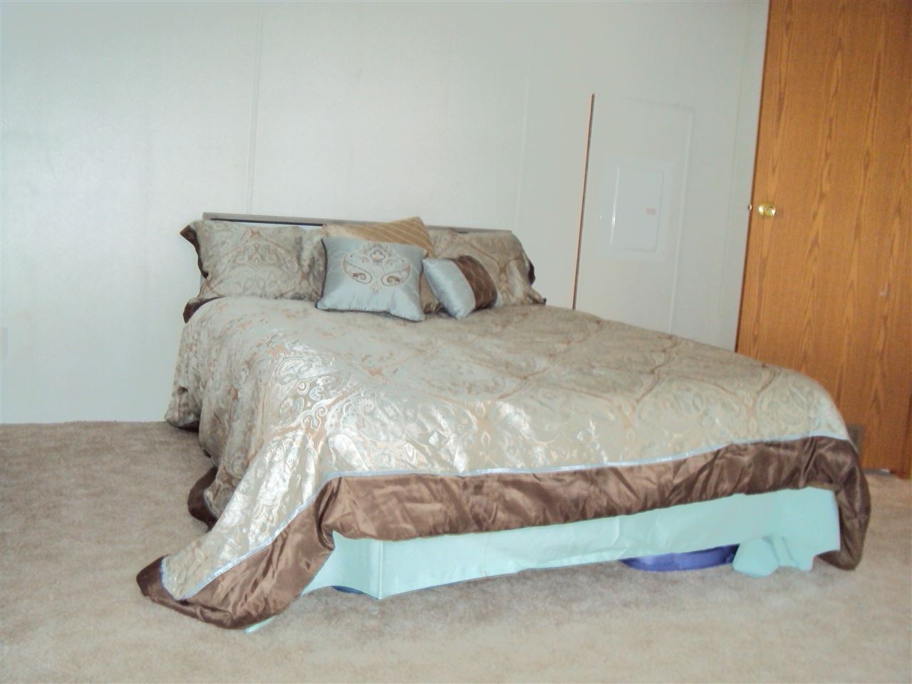 2379 West Orland Road Angola, IN 46703 - Photo 15 of 28 Gallery Image 15