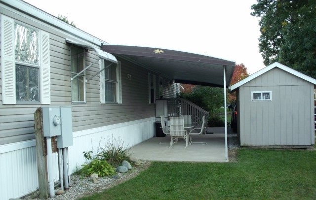 2379 West Orland Road Angola, IN 46703 - Photo 3 of 28 Gallery Image 3